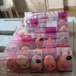 Esponjitas de maquillaje en cajas Kawai