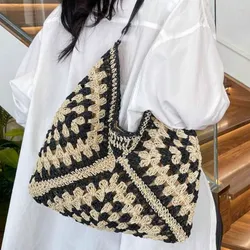 Cartera tejida mimbre y negro