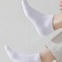 Medias blancas tobilleras