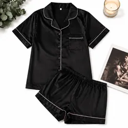 Pijama de satén negro