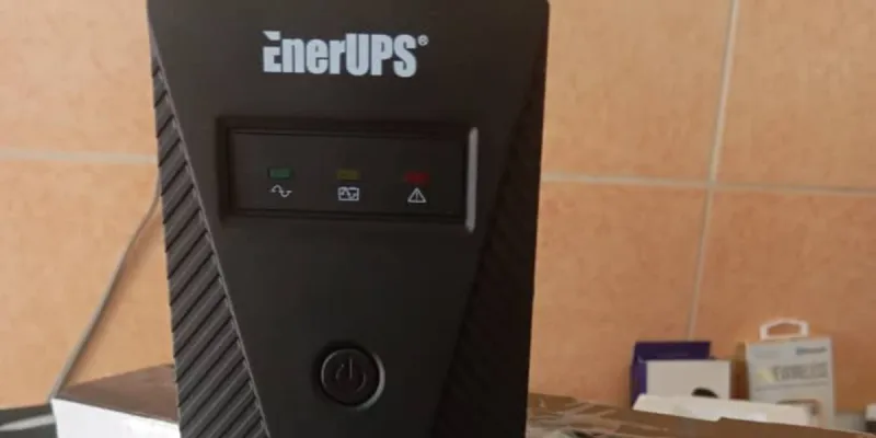 UPS Backups  EnerUPS 750V