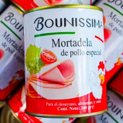 Latas mortadela de pollo