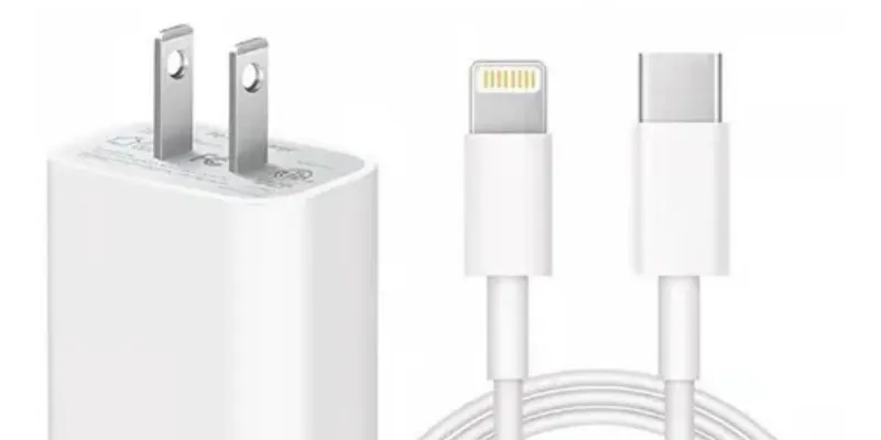 Combo de Cable con Cargador de 20W (MULTIMARCA).