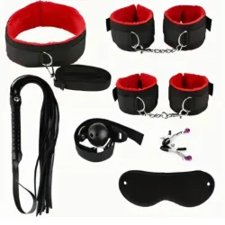 Kit BDSM negro y rojo