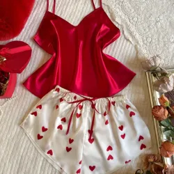 Pijama 2 piesas rojo con estampado de corazón