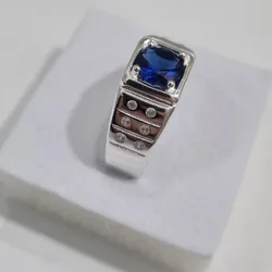 Anillo de Hombre con Piedra Azul