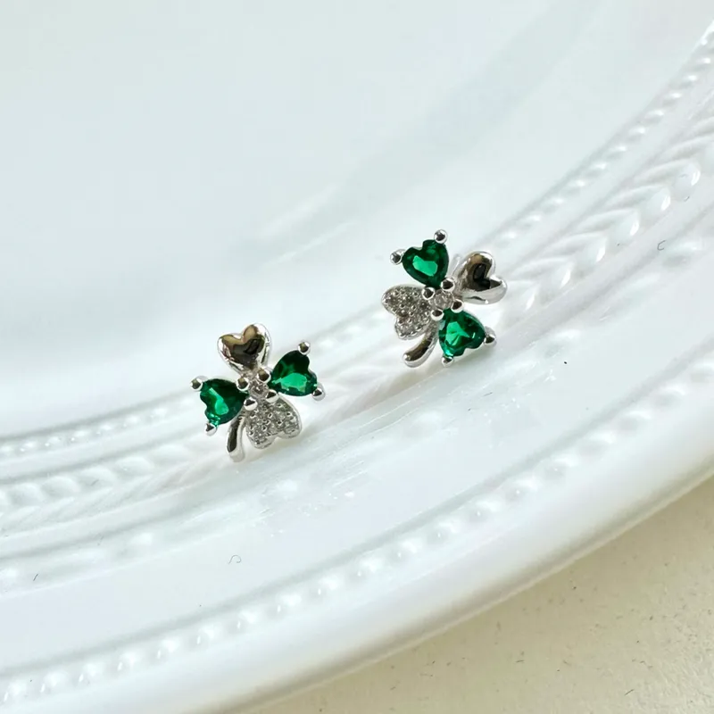 Aretes de trébol de la Suerte