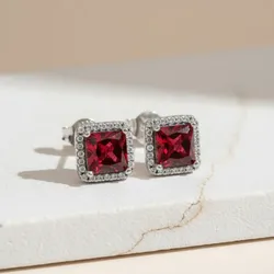 Aretes Pandora Elegancia Atemporal Rojo