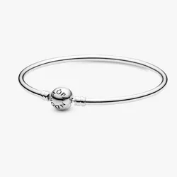 Brazalete Rígido con broche de Logo Pandora