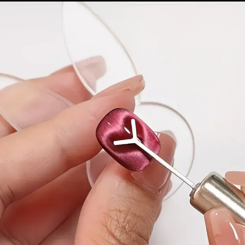 V>Iman para Ojo de Gato (Forma de 'Y' para Corazon)