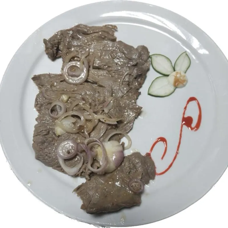 BISTEC DE CERDO GRILLE / GRILLED PORK STEAK