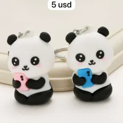 Llaveros de panda 