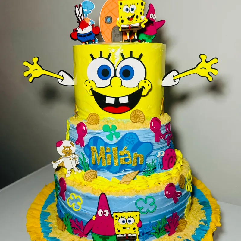 Cake de 3 piso (personalizado )