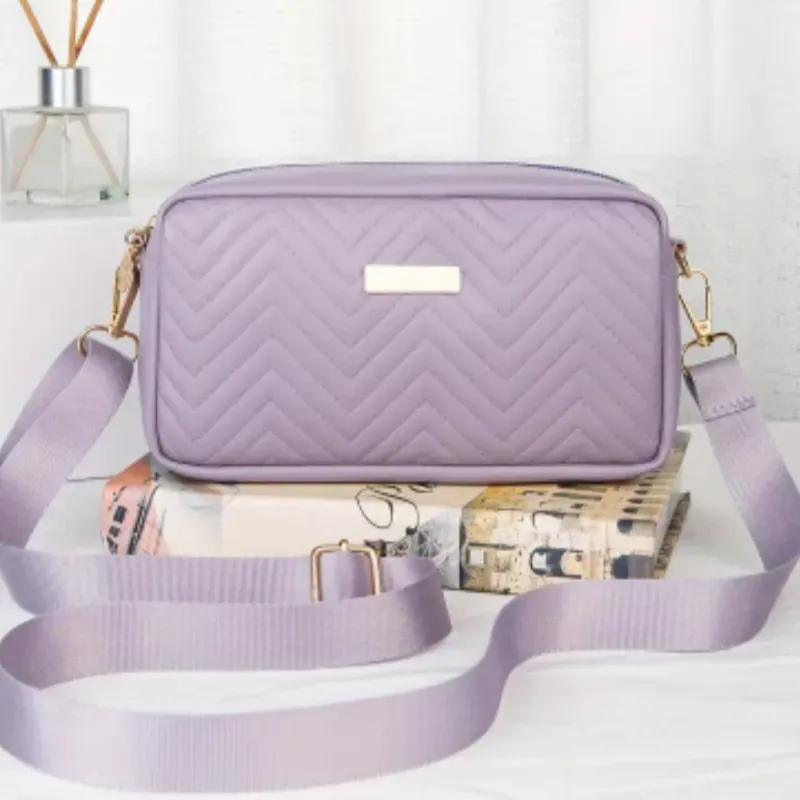 Cartera violeta (ID 67)