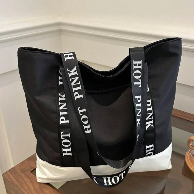 Bolso fondo blanco