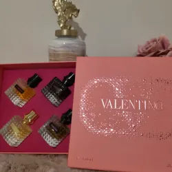 Set 4pz de perfumes Valentino 30ml c/u