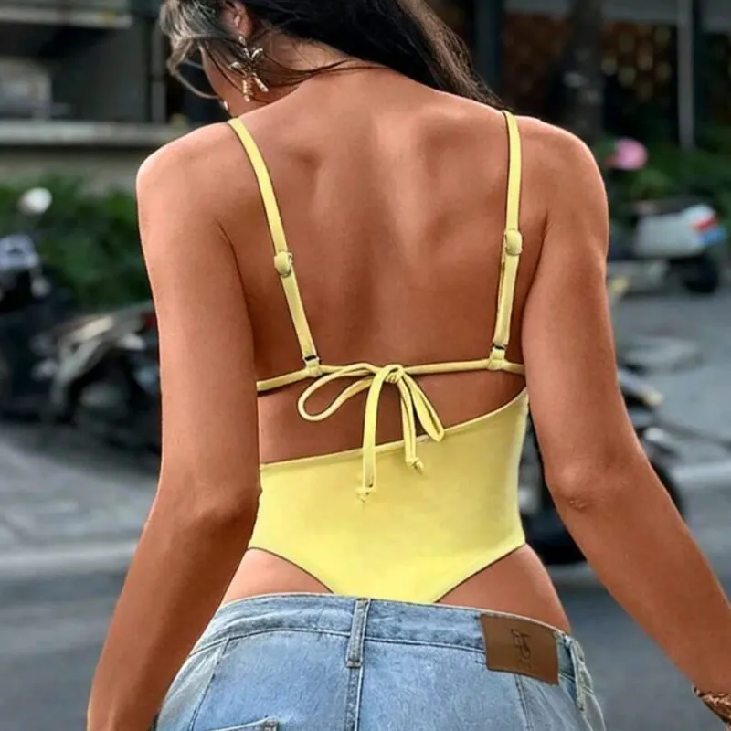 Trusa amarilla hilo talla S 