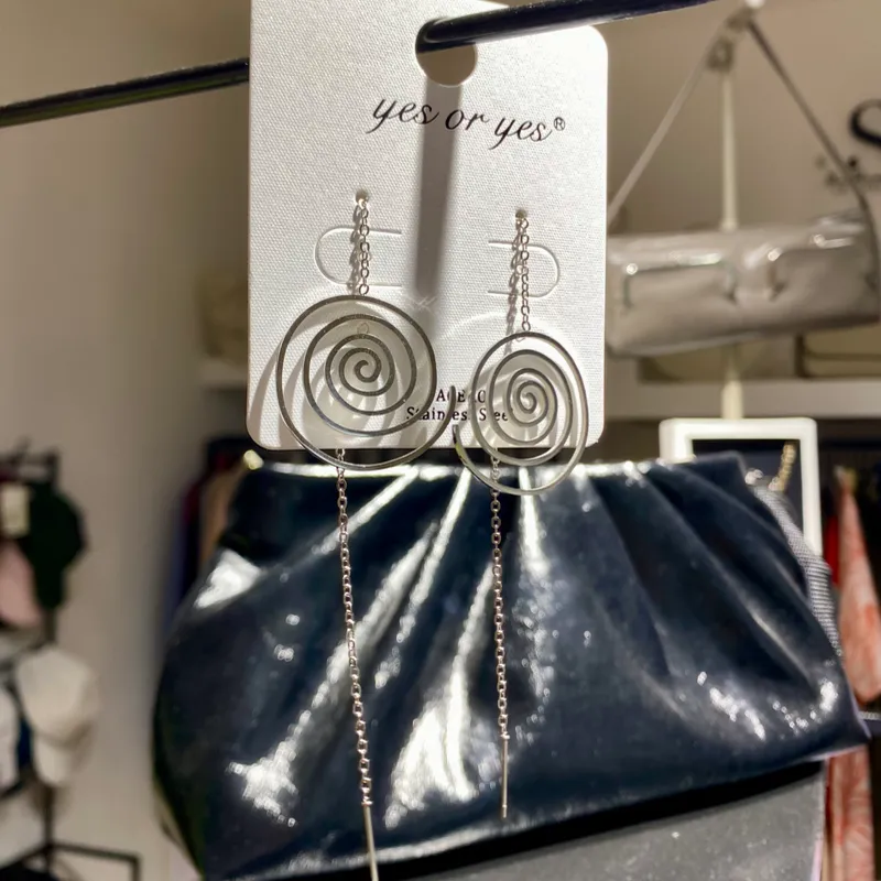 Aretes espirales ajustables