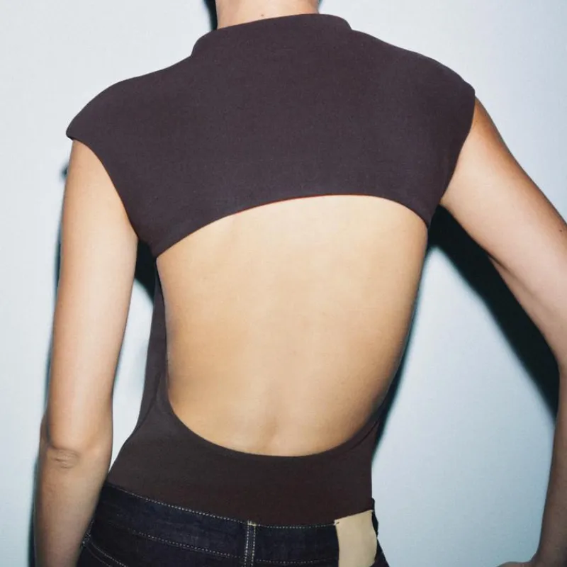 Body confeccionado en tejido elástico