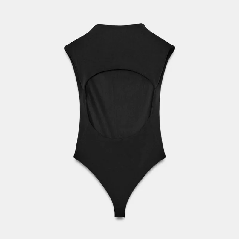 Body confeccionado en tejido elástico