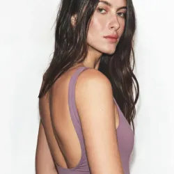 BODY ELÁSTICO ESCOTE CUADRADO