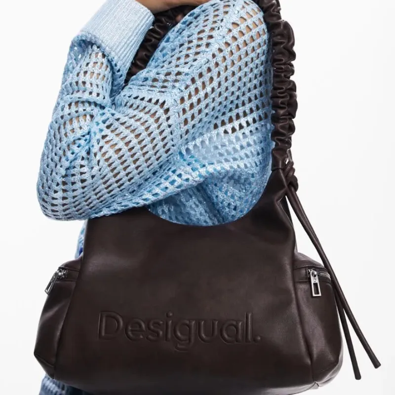Bolso Logo 3D Asa Fruncida