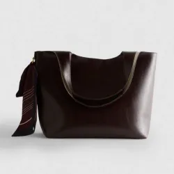 Bolso Shopper con Detalle de Pañuelo