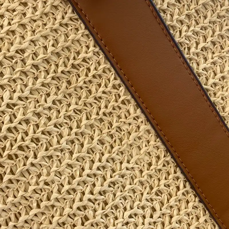 Bolso tote efecto rafia