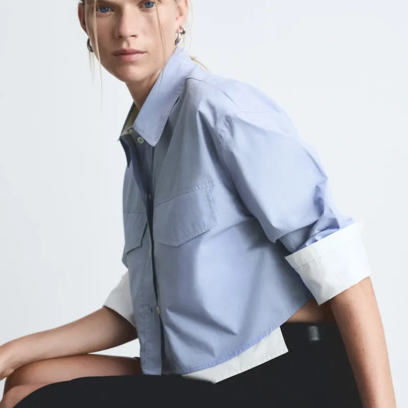 Camisa crop combinada 