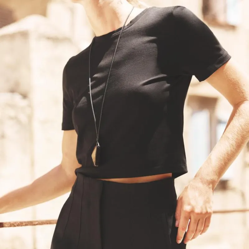 Camiseta cropped manga corta