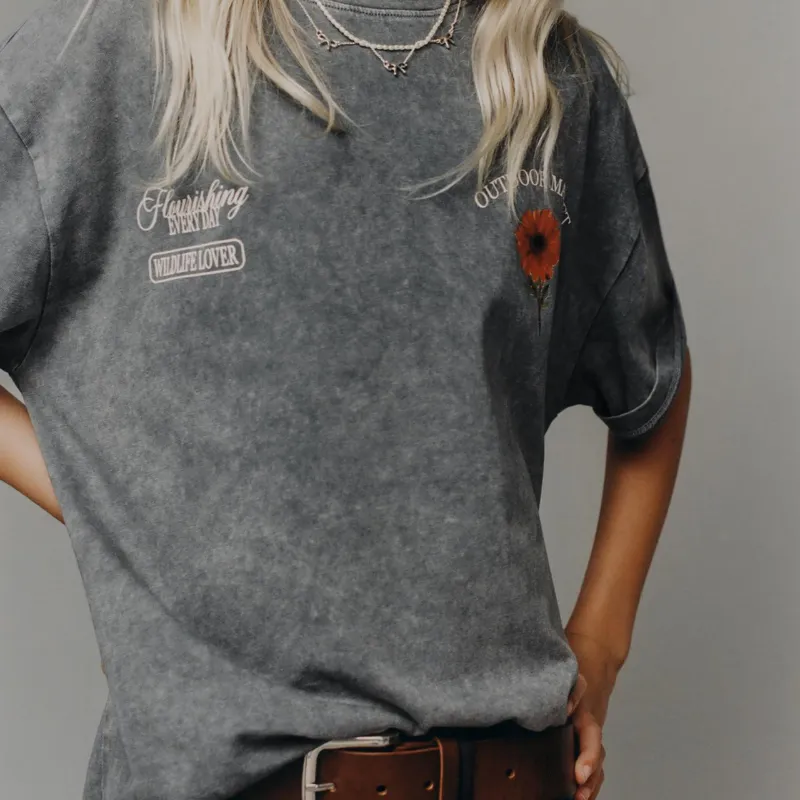 Camiseta Efecto Lavado Flores