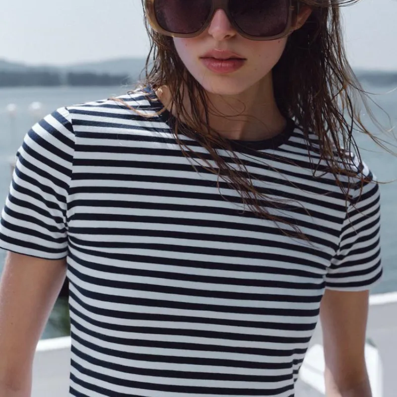 Camiseta elástica cropped
