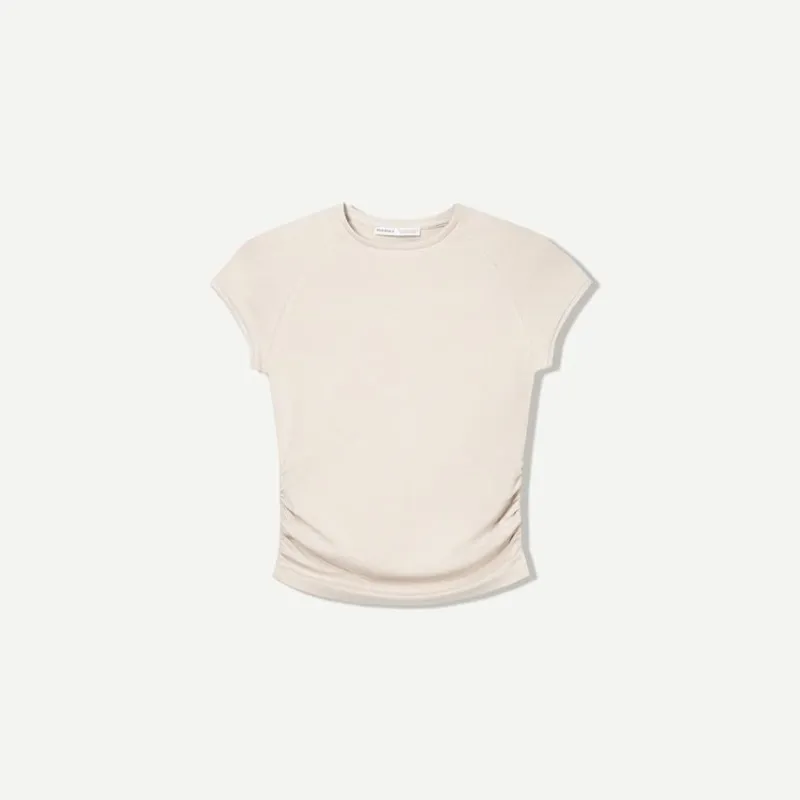 Camiseta manga corta fruncido lateral