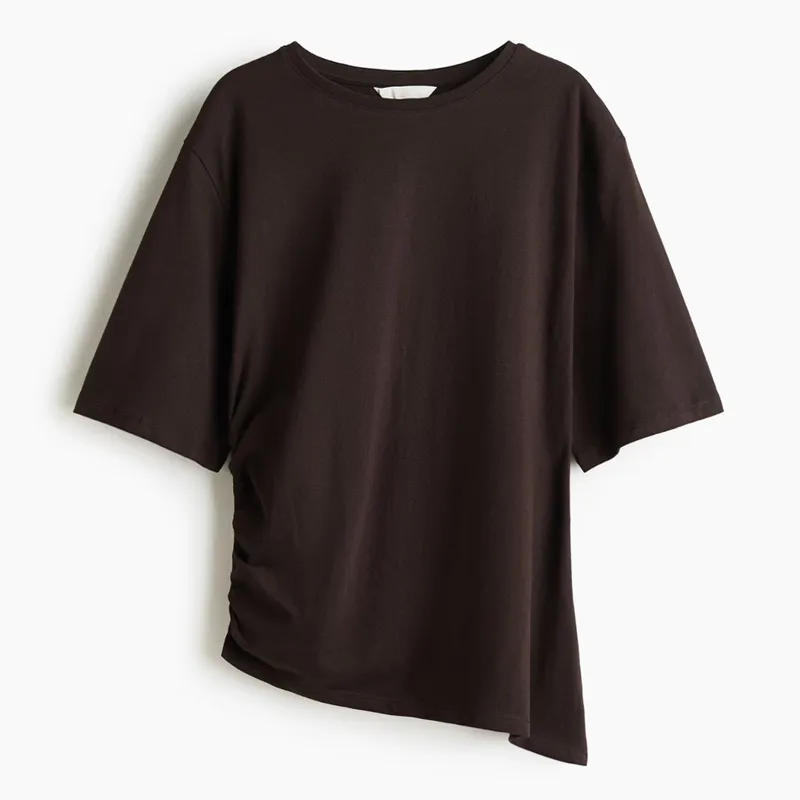 Camiseta Oversize Asimétrica