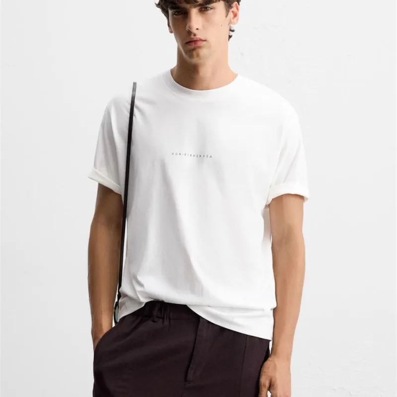 Camiseta parche contraste