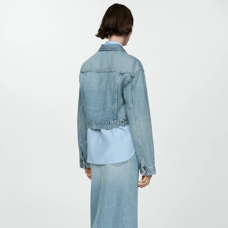 Cazadora vaquera bolsillos