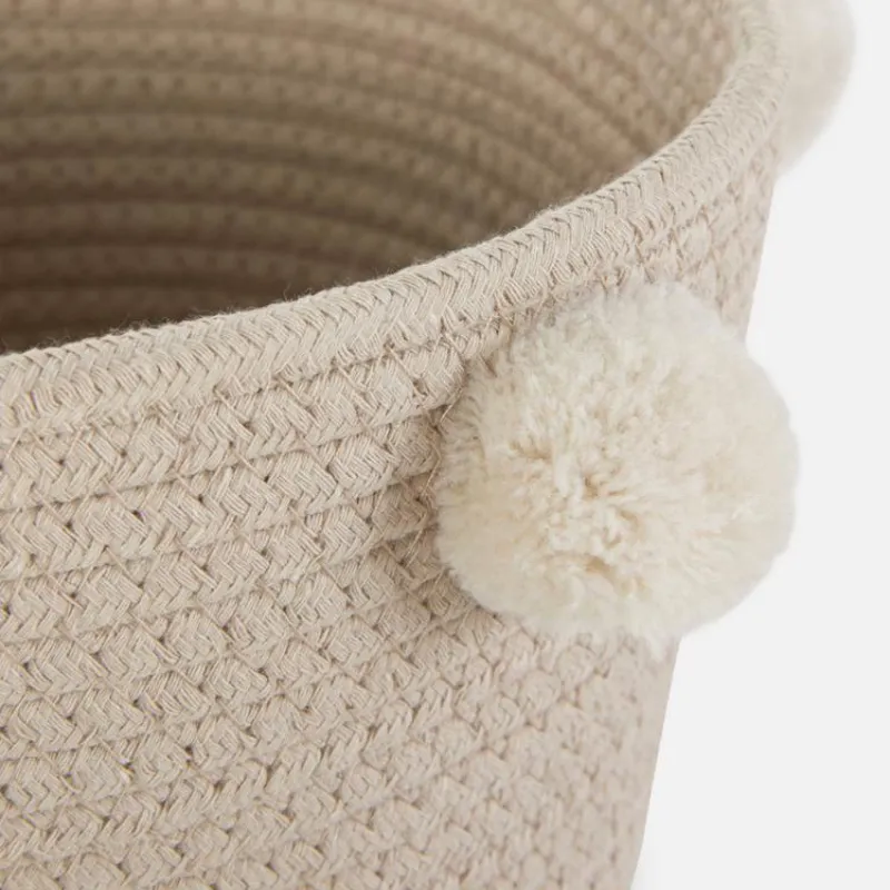 Cesta con Pompones