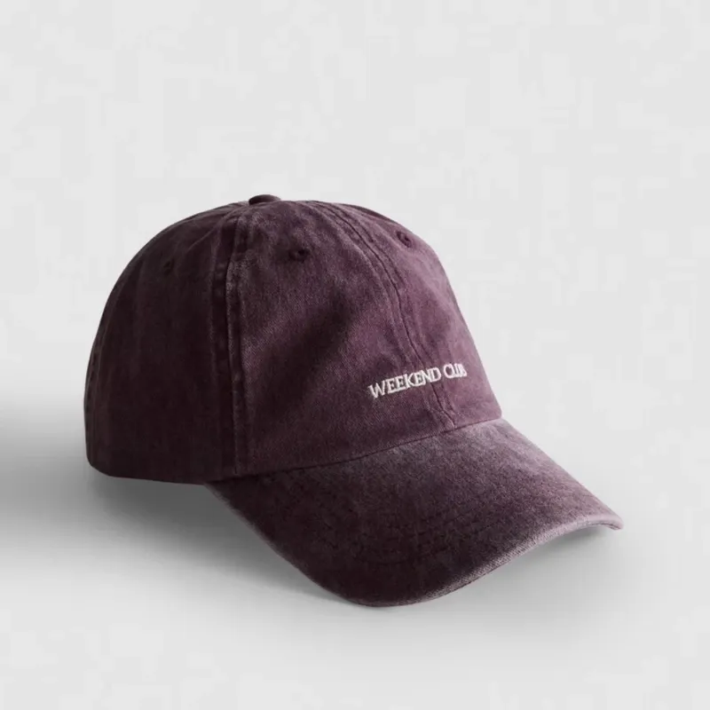 Gorra Weekend Club