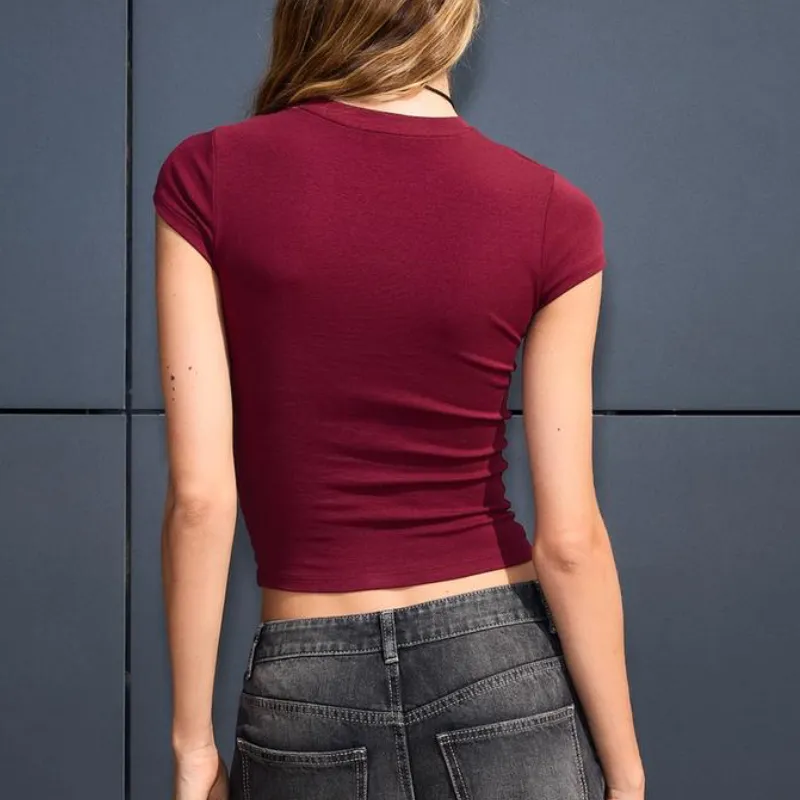 Camiseta Básica Ajustada Burdeos 