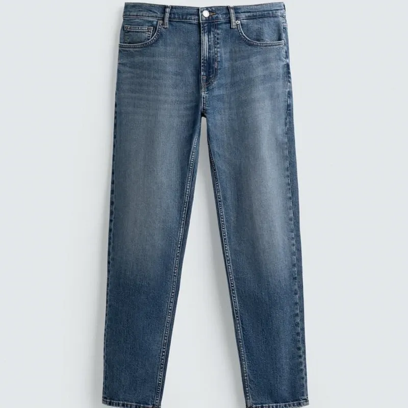 Jeans Slim Fit Básico