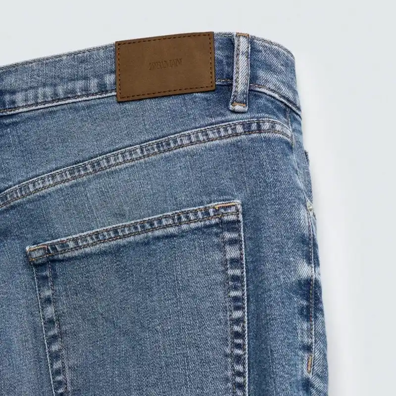 Jeans Slim Fit Básico
