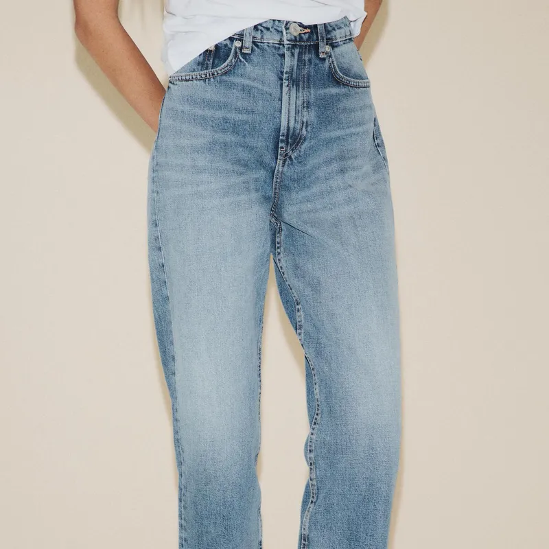 Jeans TRF Mom Fit Tiro Alto