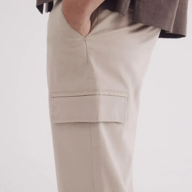 Pantalón chino cargo slim fit