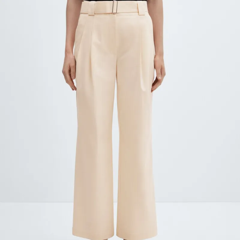 Pantalón pinzas cinturón 