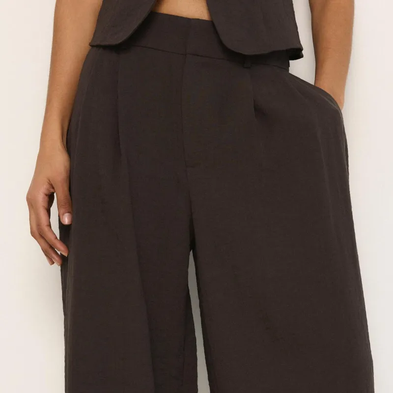 Pantalón Pinzas Textura