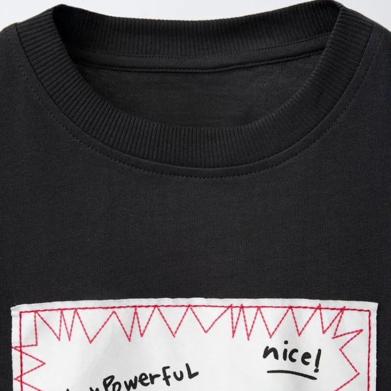 Pullover con textos
