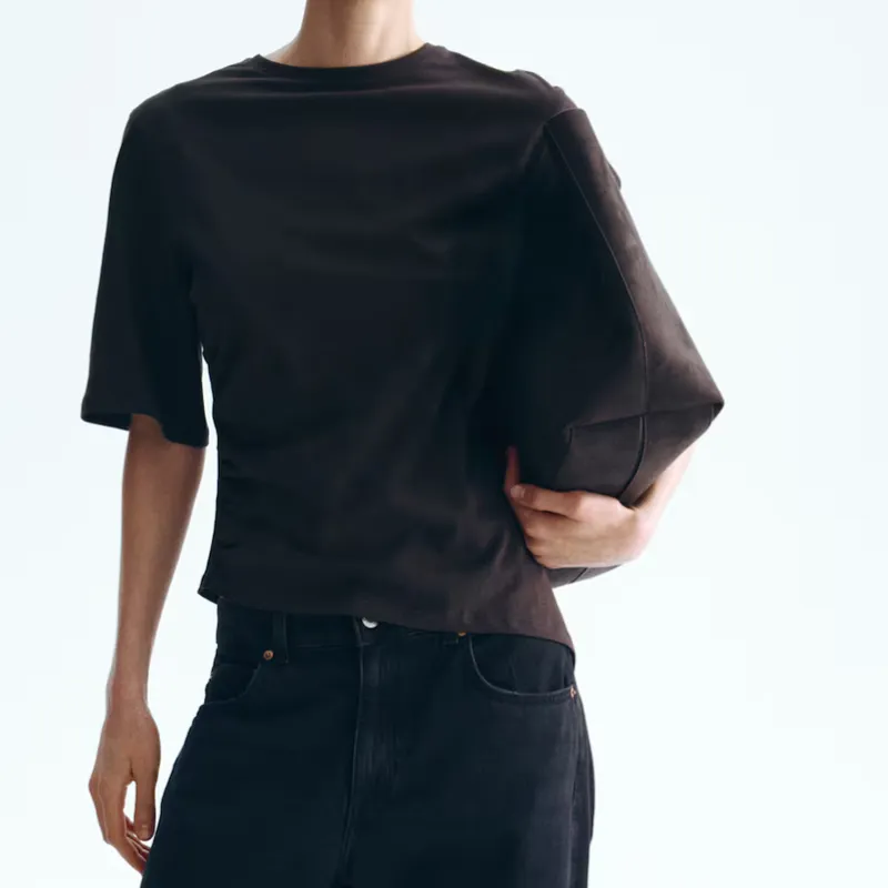 Pullover Mangas Frunces Asimétrico