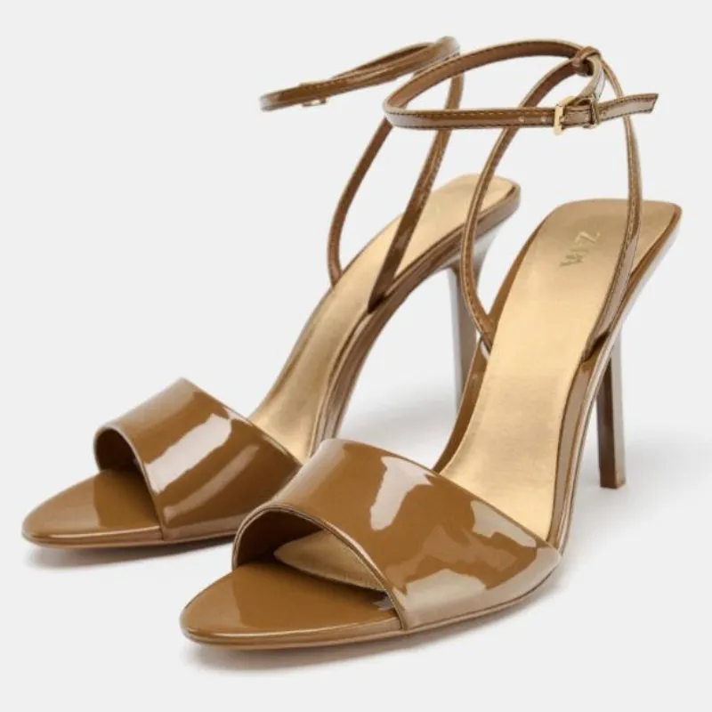 Sandalia de Tacón Acharolada