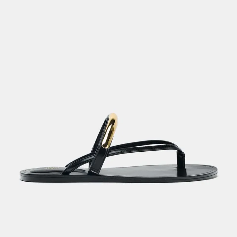 Sandalias aplique metálicos