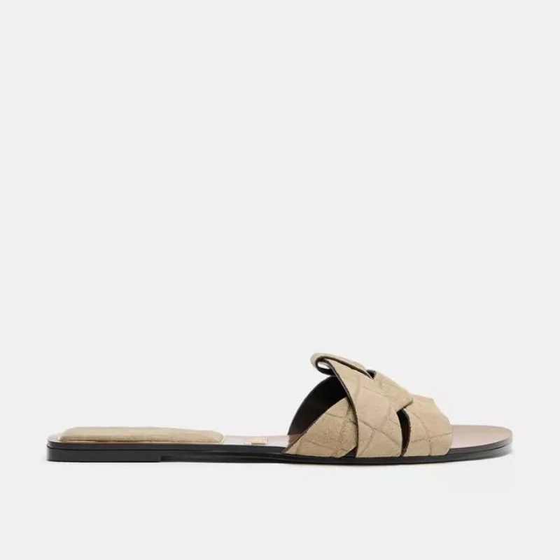 Sandalias cruzadas